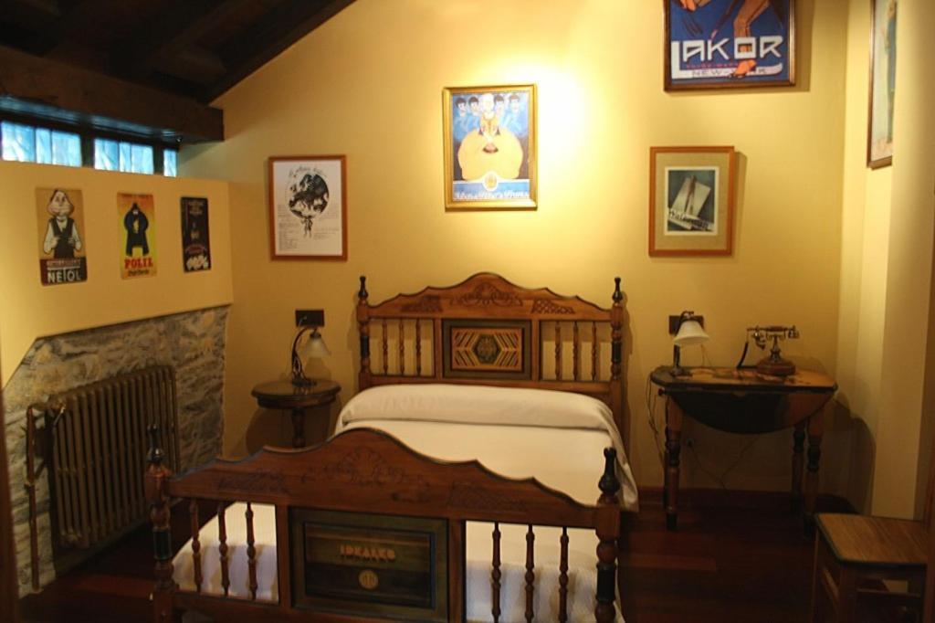 Casona El Gurugu Hotell Luarca Exteriör bild