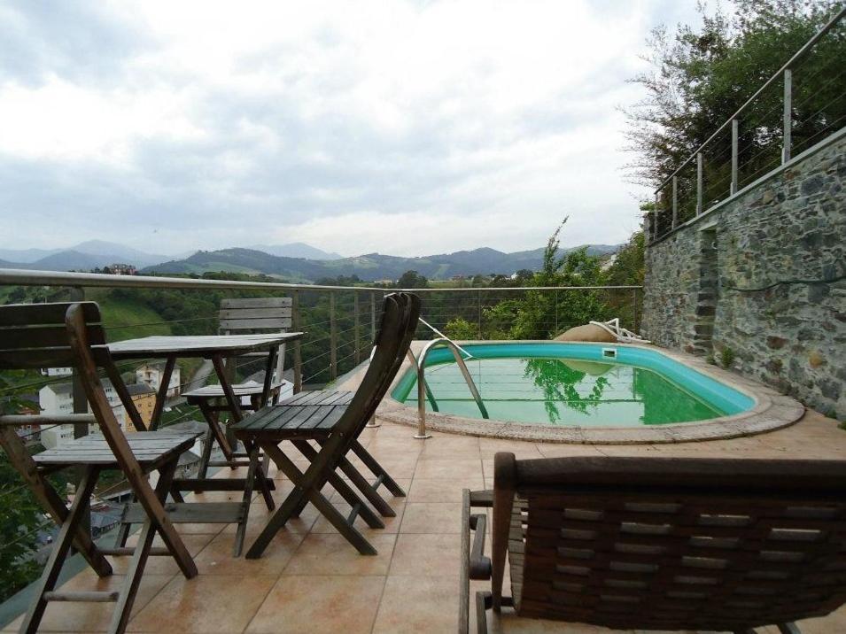 Casona El Gurugu Hotell Luarca Exteriör bild