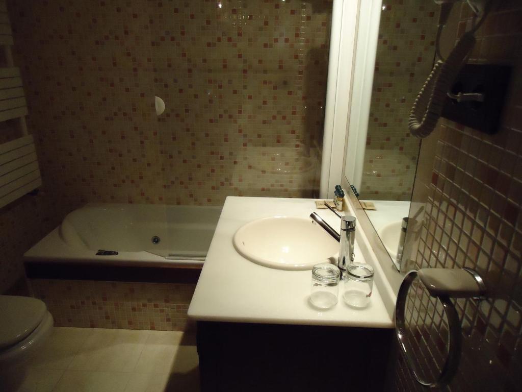 Casona El Gurugu Hotell Luarca Rum bild